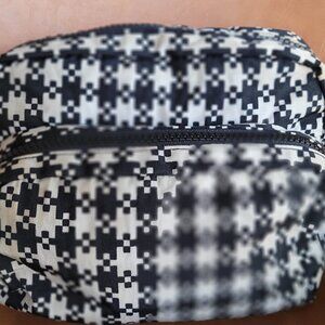 BAGGU fanny pack pixel gingham (damaged)